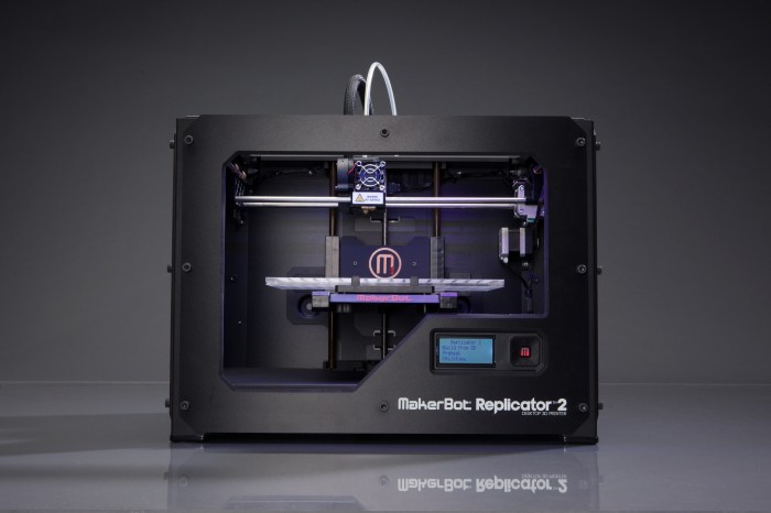 File:MakerBot Replicator2 Front View-700x466.jpg